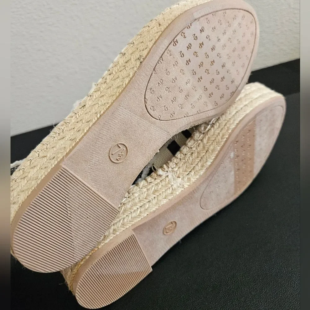 DV by Dolce Vita Roxie Black & Cream Platform Espadrille Sneakers Size 7.5